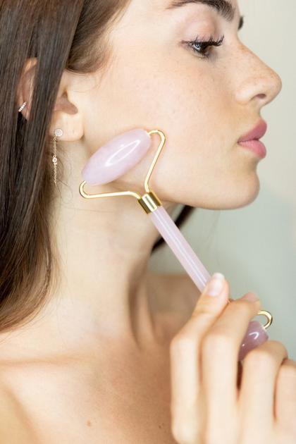 Rose Quartz Facial Roller